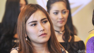 Ayu Ting Ting Kok Serius Banget?