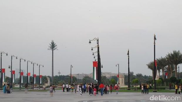 Halaman Za'abeel Palace yang luas dan nyaman (Afif/detikTravel)