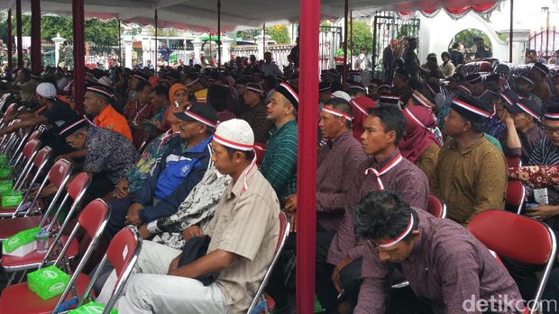 Peserta berkumpul di Nol Kilometer Yogyakarta