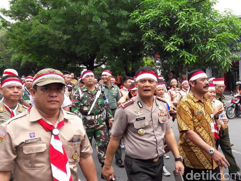 Ribuan Warga Solo Kirab Nusantara Bersatu