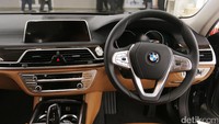 Pada Oktober 2015 lalu, BMW Indonesia meluncurkan All New BMW Seri 7 dengan 2 model yakni 740i dan 740 Li. Kali ini jajaran Seri 7 BMW dilengkapi dengan 730Li rakitan lokal.