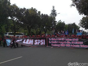Ada Demo di Sekitar Istana, Lalu Lintas Dialihkan