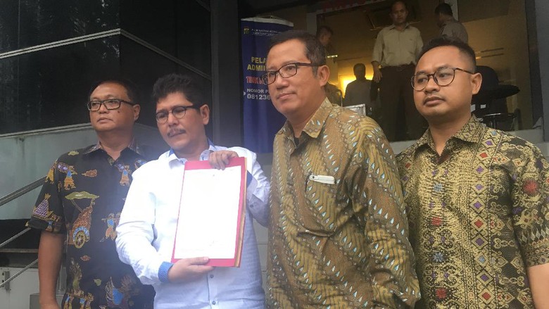 PD Polisikan Boni Hargens karena Sebut SBY Jadi Aktor 4 November PD Polisikan Boni Hargens karena Sebut SBY Jadi Aktor 4 November