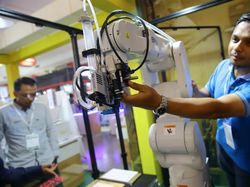 Epson Luncurkan Robot di Kemayoran