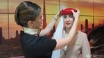 Potret Kelas Make Up Pramugari Emirates