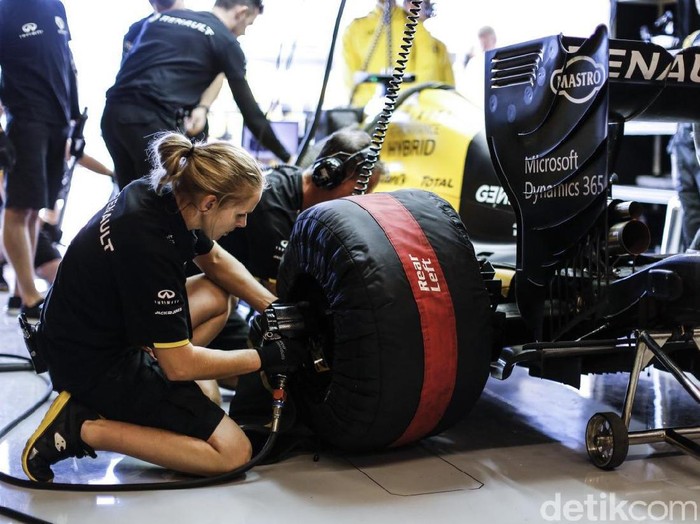 Makin Banyak Perempuan Bekerja di Produsen Mobil