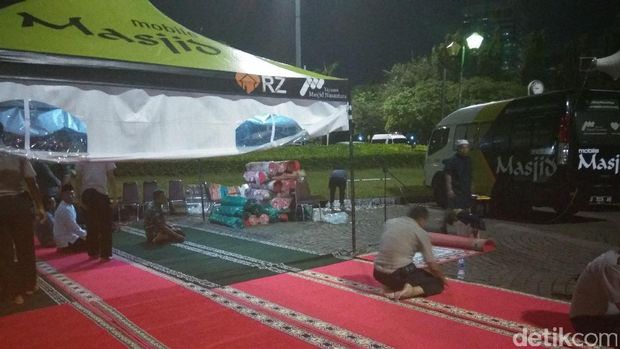 Begini Suasana Persiapan Aksi 2 Desember di Monas