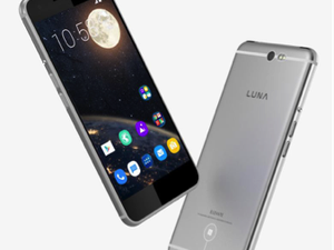 Kesan Pertama Luna Smartphone