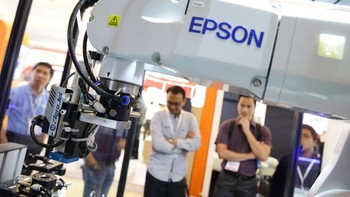 Robot ini punya fleksibilitas yang tinggi dengan desain lengan yang padat dan badan yang ramping. Ini demi memudahkan pergerakan di ruang yang sempit.