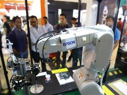 Epson Luncurkan Robot di Kemayoran