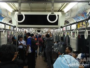 Penumpang Naik 4 Kali Lipat, KRL Beroperasi Hingga Jam 2 Pagi