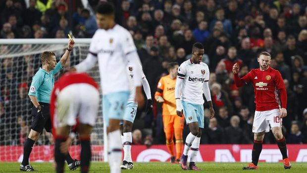Nasib Sial Rooney di Old Trafford Semalam