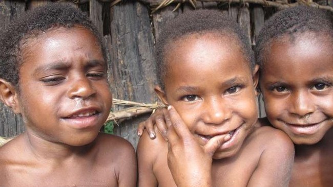Lucunya Anak-anak Papua, Ayo Senyum & Tertawa Seperti Mereka