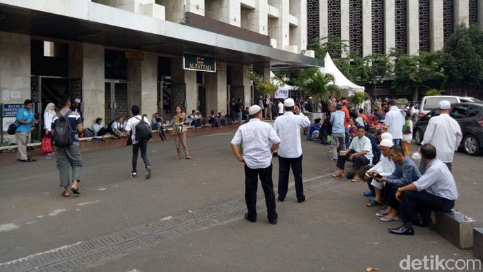 Peserta Aksi 2 Desember Berdatangan, Posko Logistik Disiapkan di Istiqlal