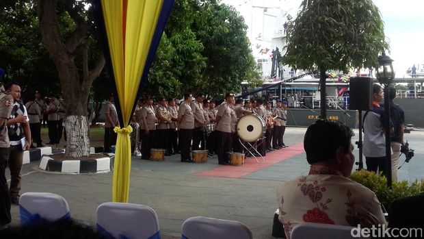 Wakapolri Pimpin Apel HUT Kepolisian Air dan Kepolisian Udara