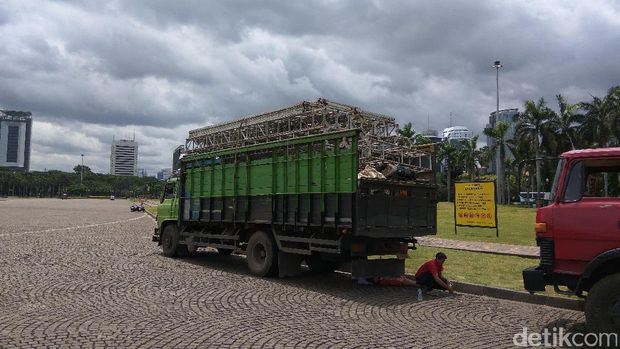  Monas jelang aksi damai 2 Desember