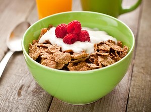 Menu Sarapan Ratu Elizabeth hingga Buah yang Bisa Tingkatkan Stamina Pria