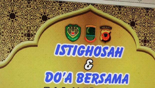 Kapolres Karawang AKBP Andi Herindra menyebut ratusan personel dikerahkan mengamankan kegiatan ini.