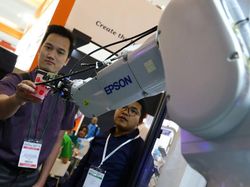 Epson Luncurkan Robot di Kemayoran