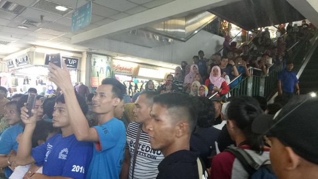 Hebohnya Pasar Tanah Abang Saat Didatangi Agus Yudhoyono
