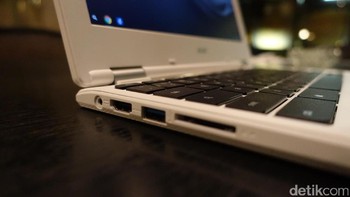 Acer menyematkan prosesor Intel Celeron di dalamnya. Foto: Adi Fida Rachman/detikINET