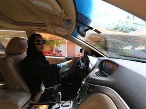 Wanita Dibolehkan Nyetir Bisa Berdampak ke Perekonomian