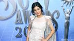 Cantiknya Naysilla Mirdad dengan Cape Dress