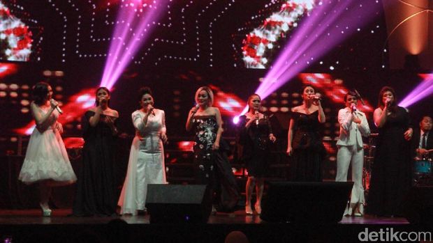 Konser Penuh Cinta untuk Mike Mohede