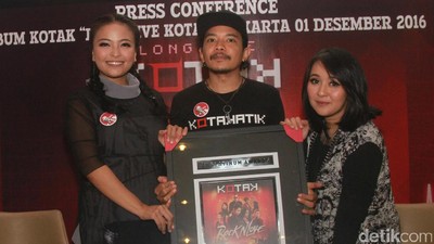 Kotak Dapat Platinum Awards