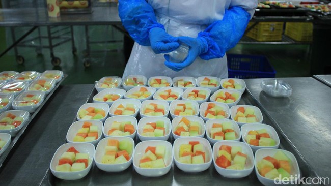 Mengenal Alur Pembuatan Makanan Pesawat di Aerofood ACS