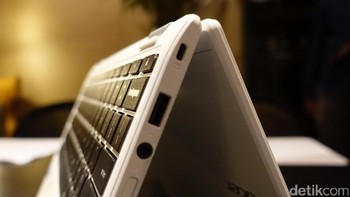 Dapur pacu Acer menggunakan prosesor Intel Celeron. Foto: Adi Fida Rachman/detikINET