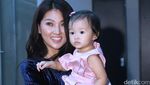 Kecupan Sarwendah dan Si Imut Thalia