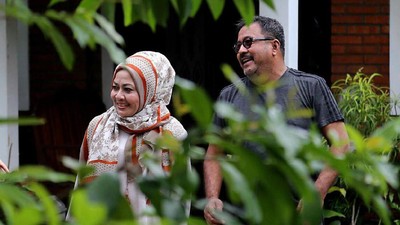 Begini Aktivitas Keseharian Rano dan Istri