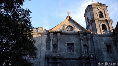 Potret Gereja San Agustin yang Bernuansa Baroque di Manila