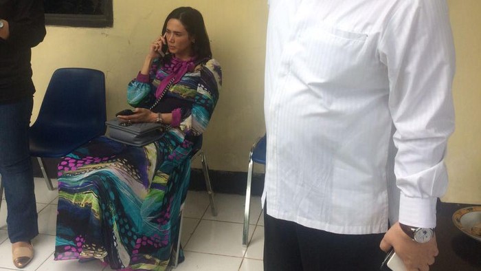 Disebut Ada di Bandung, Mulan Jameela Ternyata Dampingi Ahmad Dhani