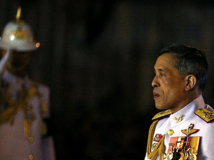 Raja Maha Vajiralongkorn Thailands Crown Prince Maha Vajiralongkorn attends an event commemorating the death of King Chulalongkorn, known as King Rama V, as he joins people during the mourning of his father, the late King Bhumibol Adulyadej, at the Royal Plaza in Bangkok, Thailand, October 23, 2016. REUTERS/Athit Perawongmetha/File Photo