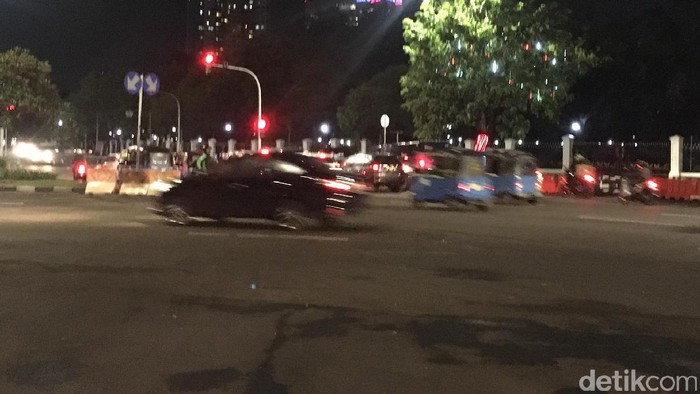 Arus Sekitar Istana Kembali Dibuka, Lalin Lancar Jaya