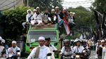 Massa Aksi Damai 2 Desember Menuju Monas