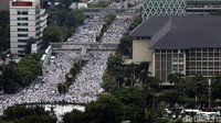Massa aksi damai 2 Desember terlihat memadati Jalan MH Thamrin, Jakarta Pusat. Rachman Haryanto/detikFoto.