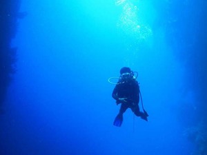Cerita Menegangkan Penyelam 5 Hari Terjebak di Gua Bawah Air