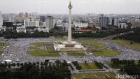 Ini penampakan massa aksi damai 2 Desember di Monas, Jumat (2/12/2016).