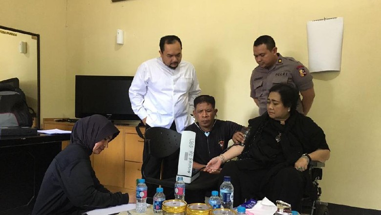 Pengacara Jamin Rachmawati Kooperatif Diperiksa Polisi Bila Sehat Pengacara Jamin Rachmawati Kooperatif Diperiksa Polisi Bila Sehat