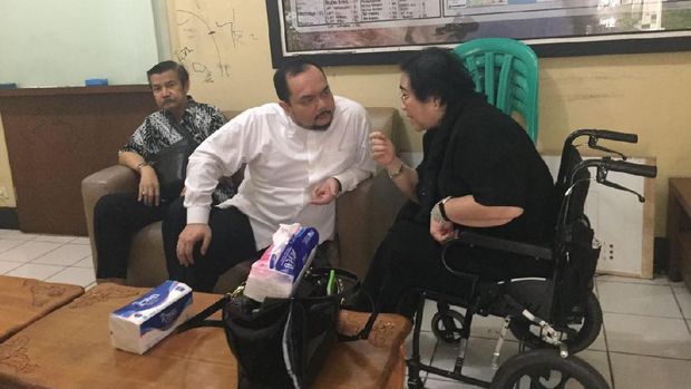 Polisi Periksa Rachmawati Seokarnoputri di Mako Brimob
