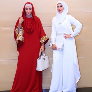 Foto: 6 Selebriti Hijab Indonesia yang Cantik Berbaju Putih