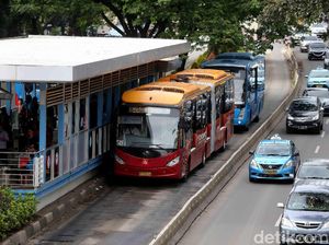 Sandiaga: Busway Harus Steril, Yang Melanggar Ditindak Tegas