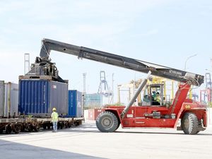 Jokowi Bangun 19 Kawasan Industri 5 Tahun ke Depan