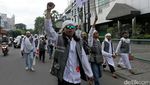 Massa Aksi Damai 2 Desember Menuju Monas