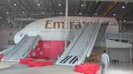 Foto Kolam Renang Pramugari Emirates