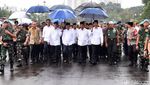 Jokowi Salat Jumat di Monas
