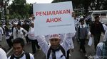 Massa Aksi Damai 2 Desember Padati Jalan Medan Merdeka Selatan